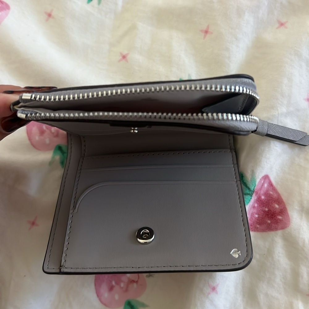 Cameron Small Bifold Wallet - Picture 2 of 4